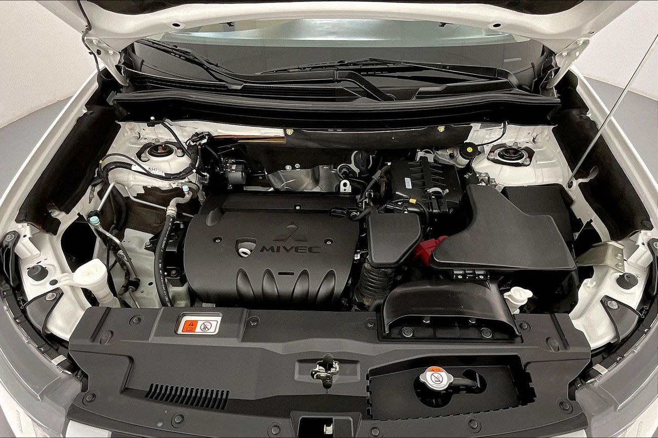 Mitsubishi Outlander GLX Midline