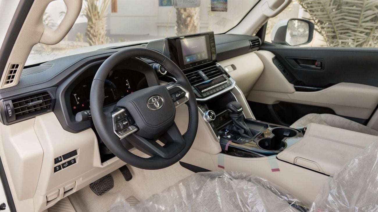 تويوتا لاند كروزر 2025 Toyota Land Cruiser GXR 3.5L AT Petrol (Basic)