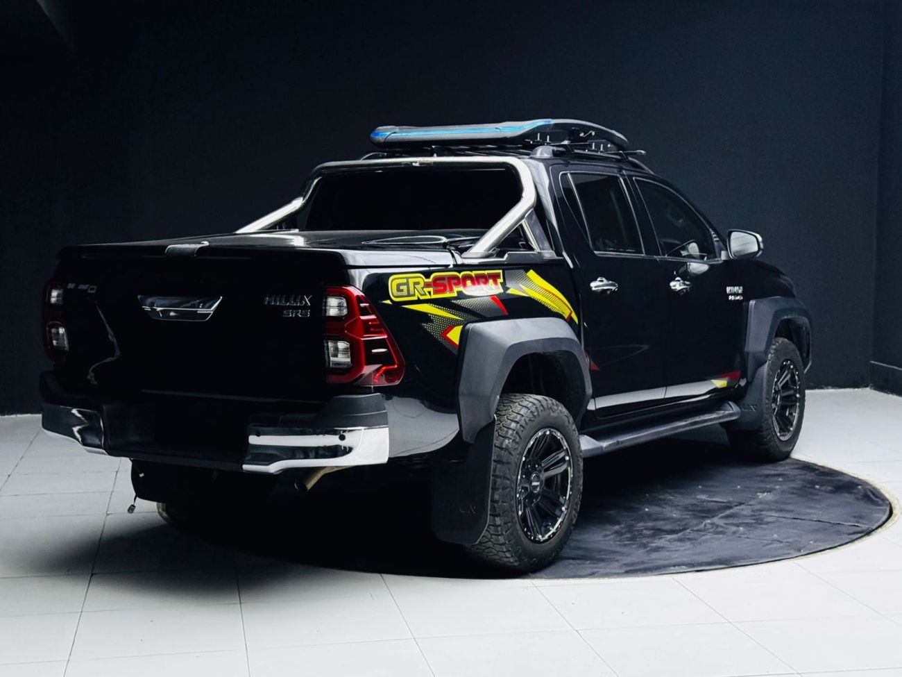 Toyota Hilux Double Cabin full option