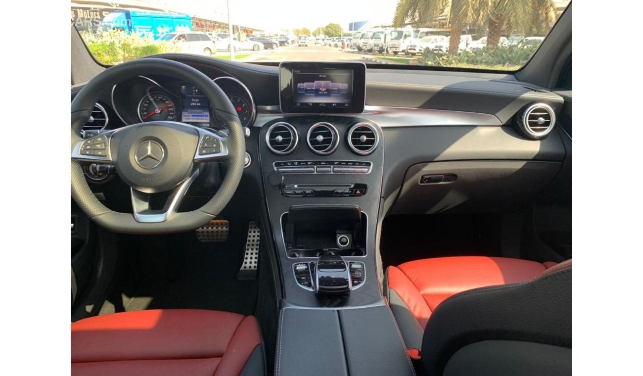 Mercedes-Benz GLC 250 GCC SPECS UNDER WARRANTY