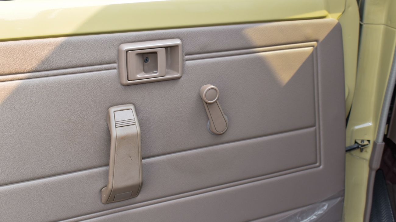 Toyota Land Cruiser Pick Up