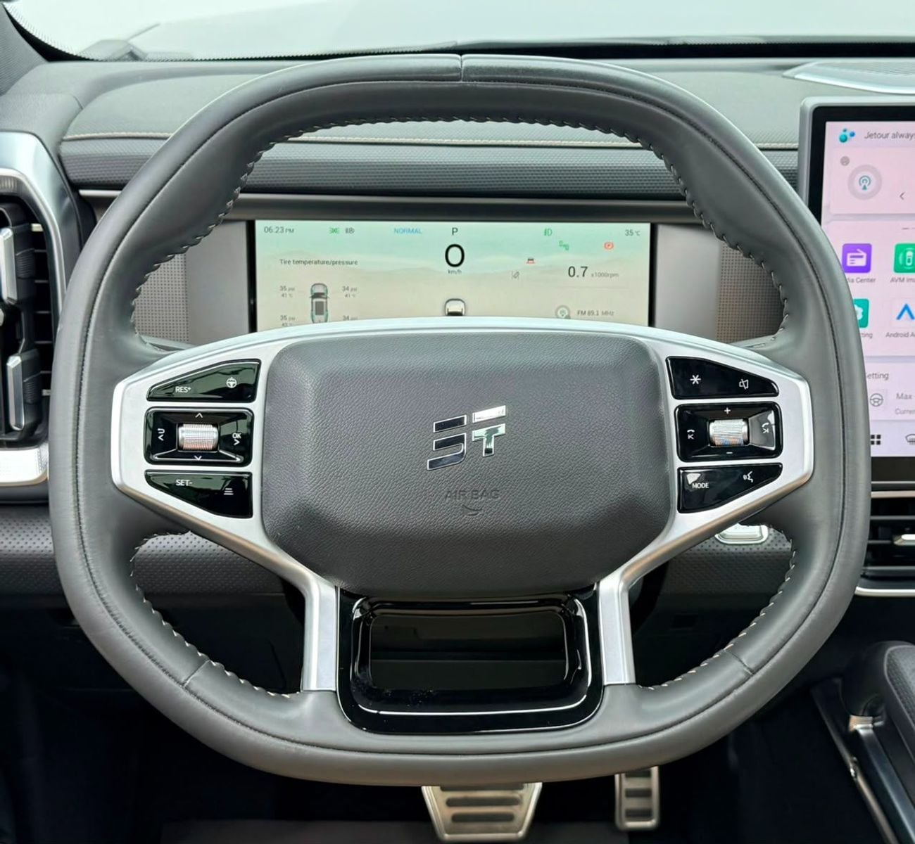 Jetour T2