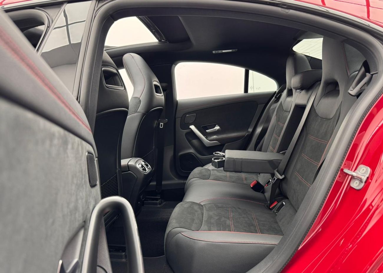 Mercedes-Benz CLA 200 2025 Mercedes-Benz CLA200 AMG Premium+, *Brand New*, Mercedes Warranty, Night package, GCC