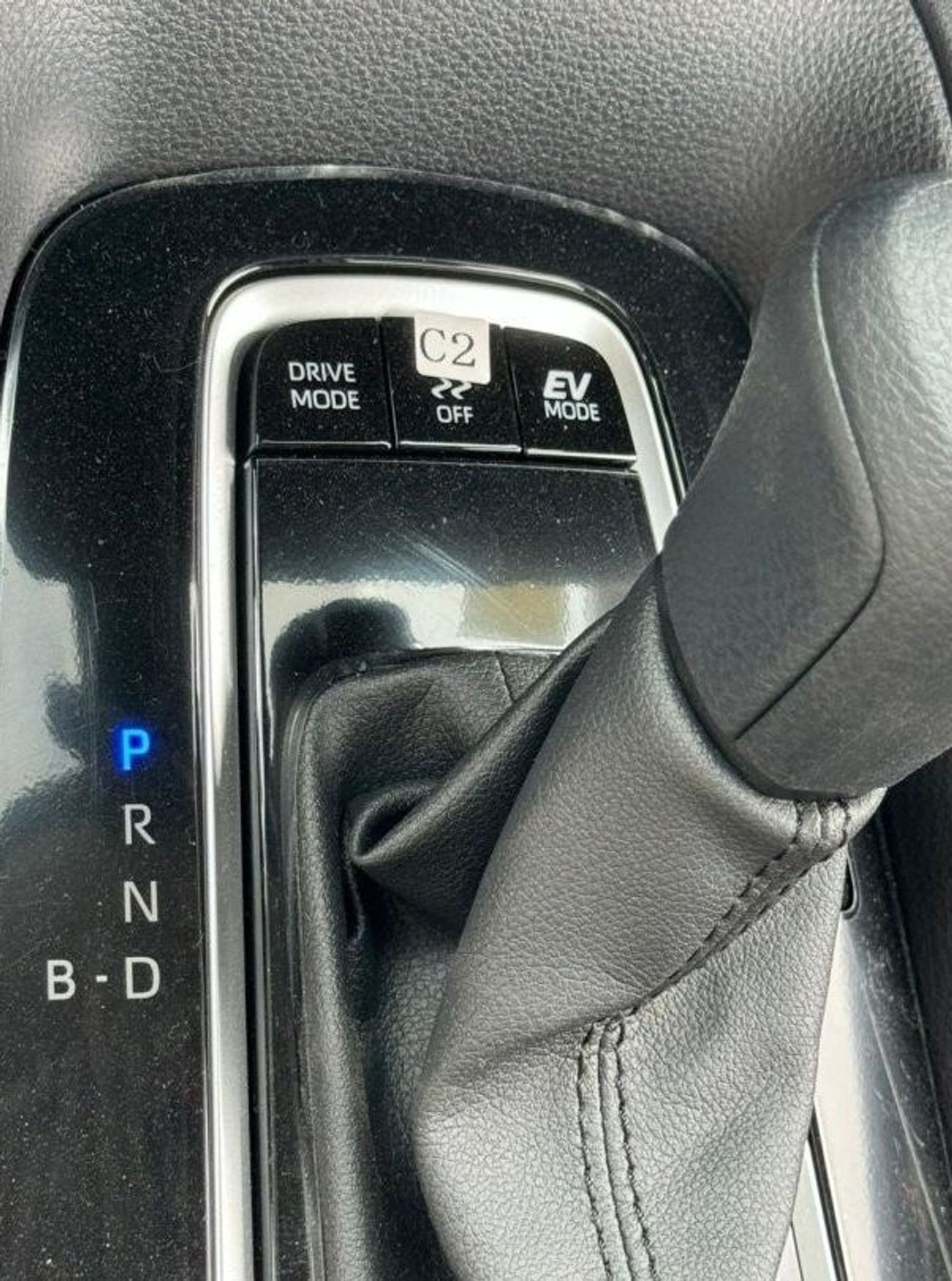 تويوتا كورولا 1.8 L hybrid  2024  Sunroof  Cross control  Audio control  China spec