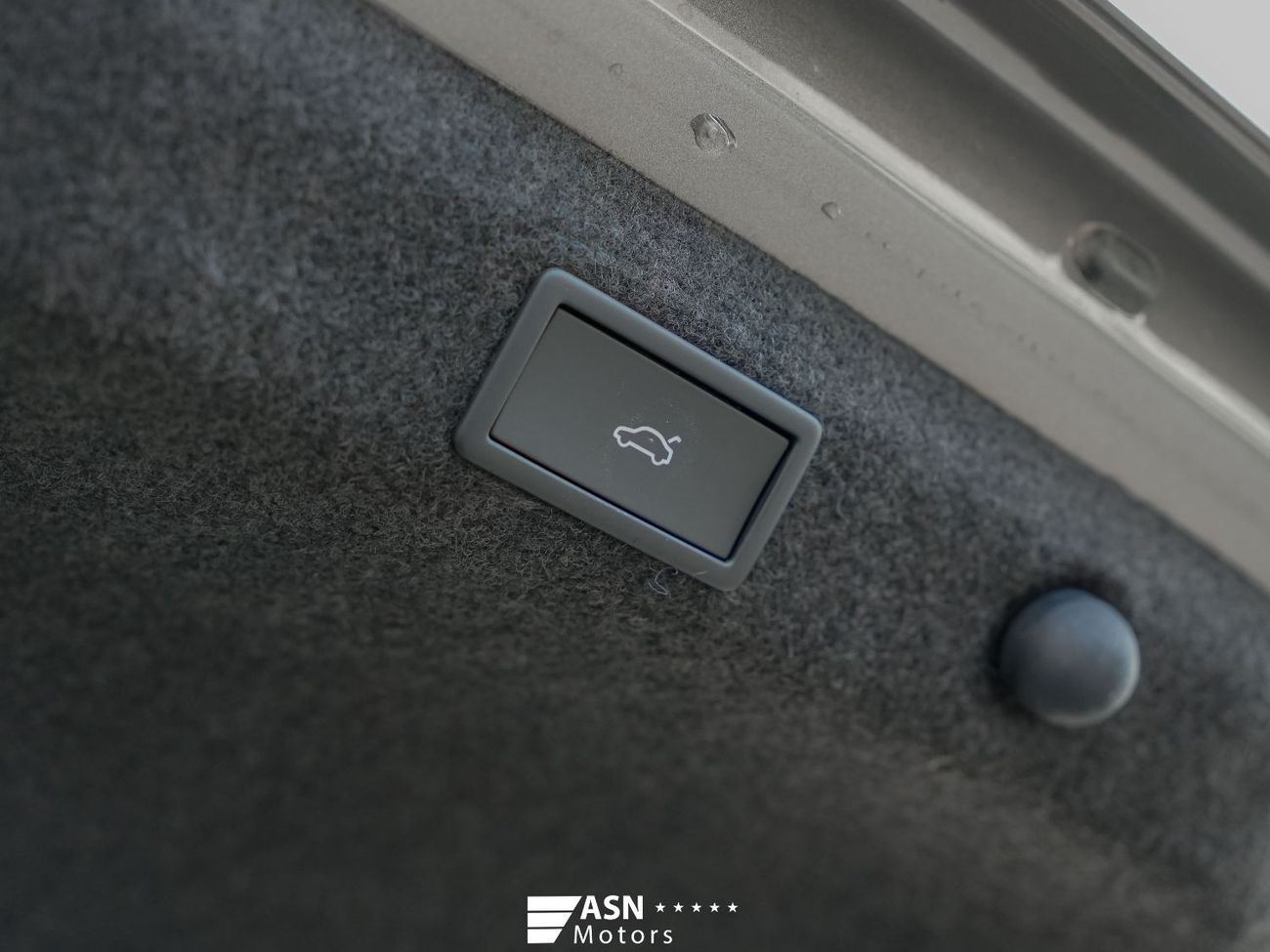 سكودا أوكتافيا PRO TSI280 Luxury Edition 2025 (Export Price)