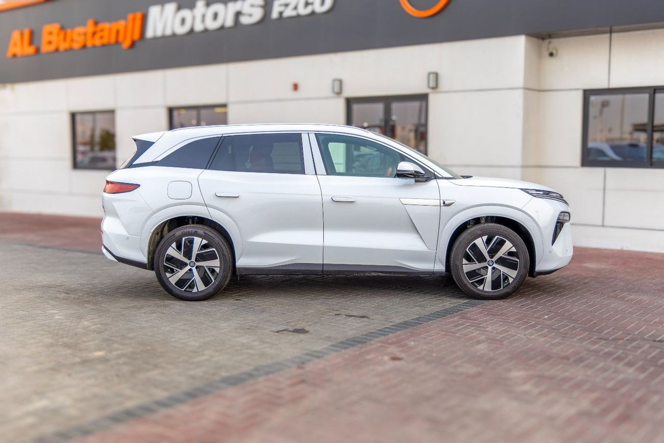 بي واي دي تانغ