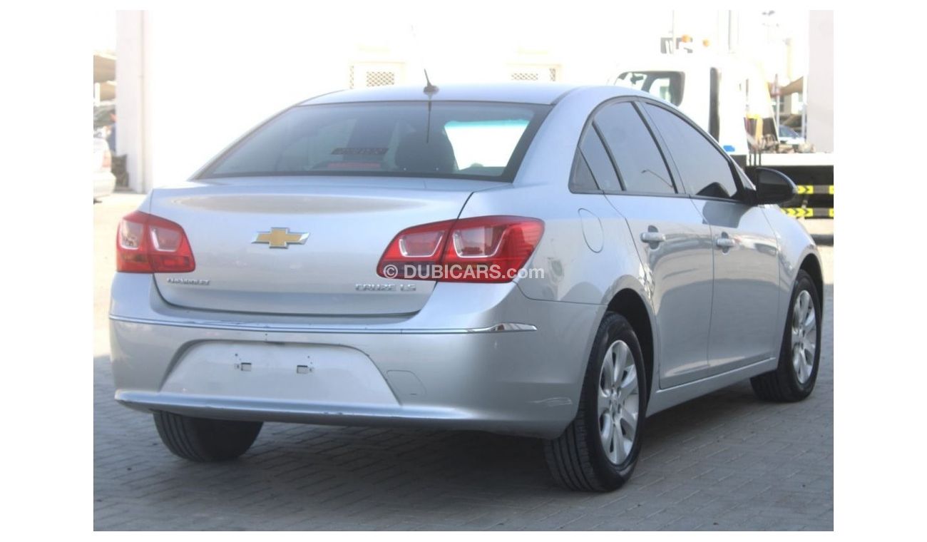 شيفروليه كروز LS شيفورلية كروز 2017 فضي خليجي بحالة ممتازة بدون حوادث