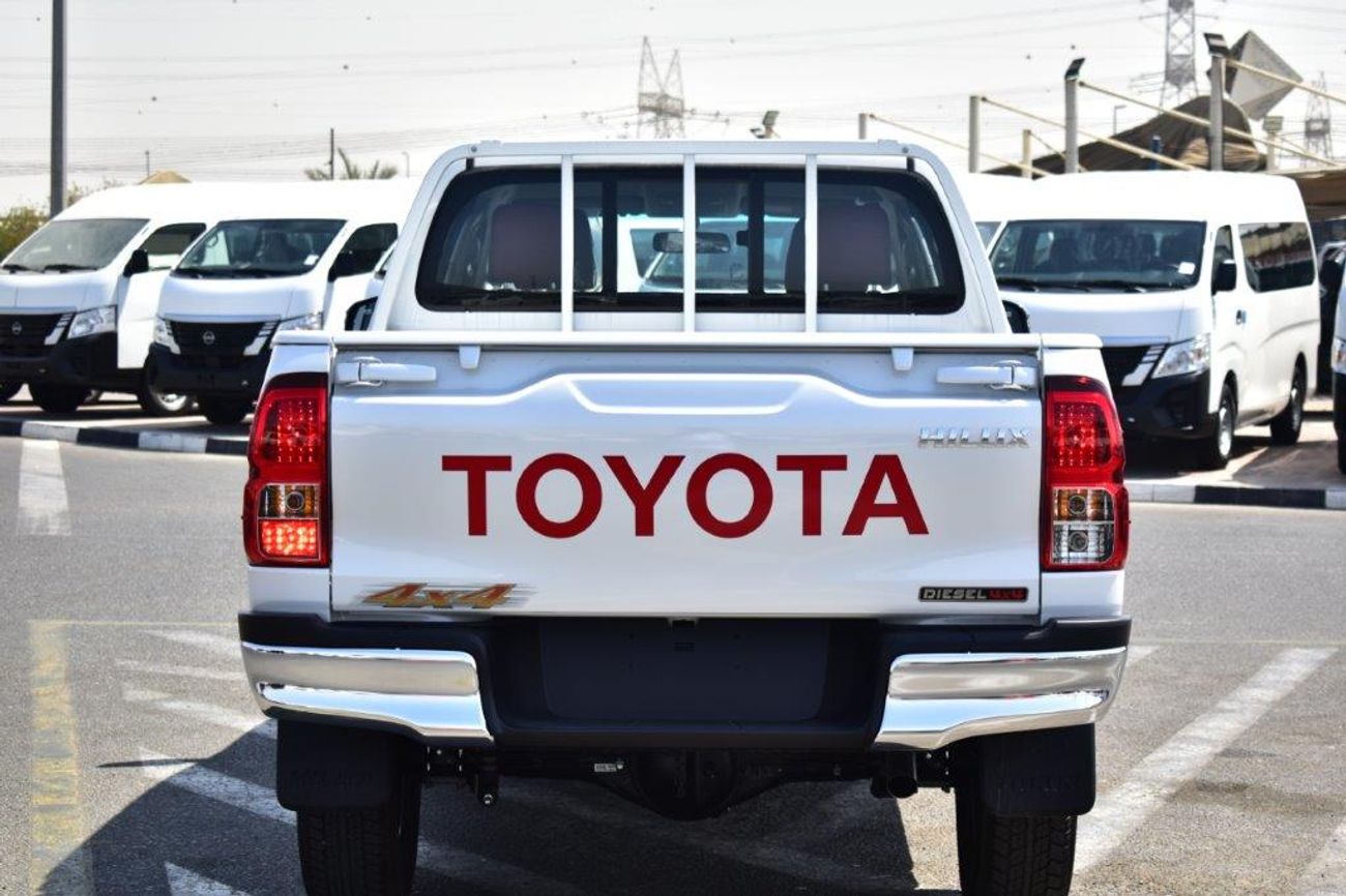 Toyota Hilux 2025 TOYOTA HILUX DOUBLE CAB PICKUP DLX-G 2.4L DIESEL 4WD 5 SEATER MANUAL TRANSMISSION