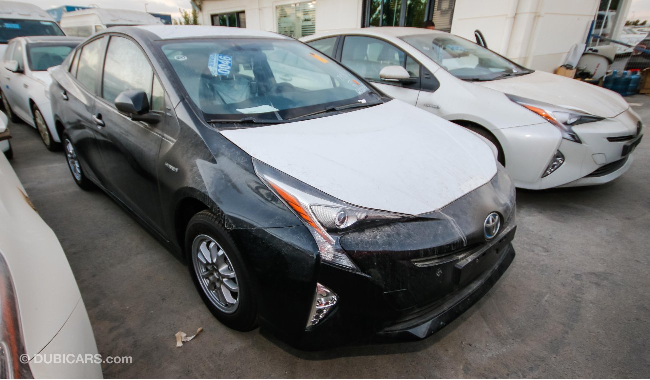 Toyota Prius Hybrid 1.8L V4 121HP