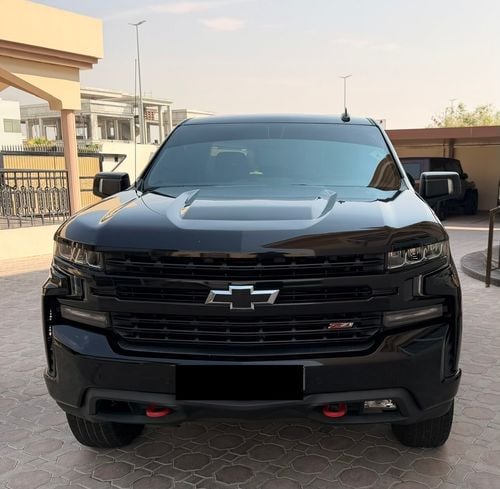 شيفروليه سيلفارادو 1500 REG/CAB 2LT RST