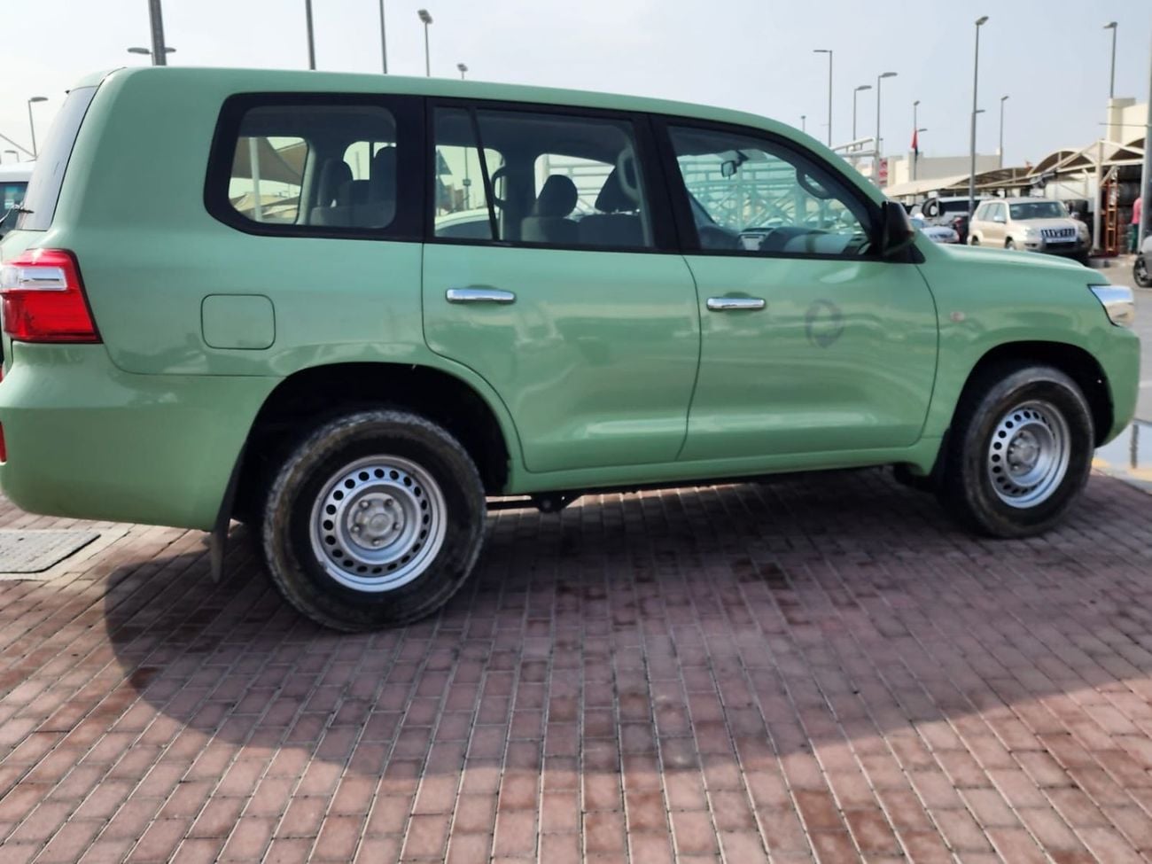 تويوتا لاند كروزر 200 4.5L GXR TURBO DIESEL MANUAL TRANSMISSION
