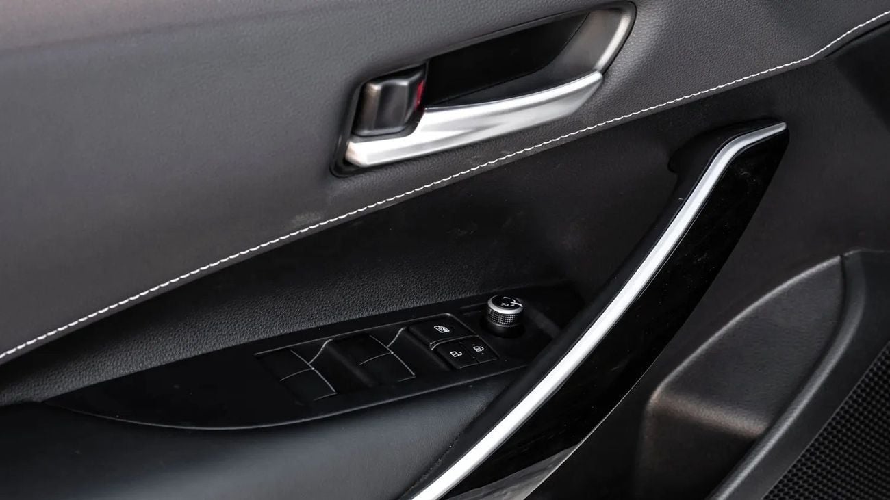 Toyota Corolla 2025 | TOYOTA COROLLA HYBRID 1.8L WITH SPOILER+ELECTRIC SEAT [ EXPORT ONLY ]