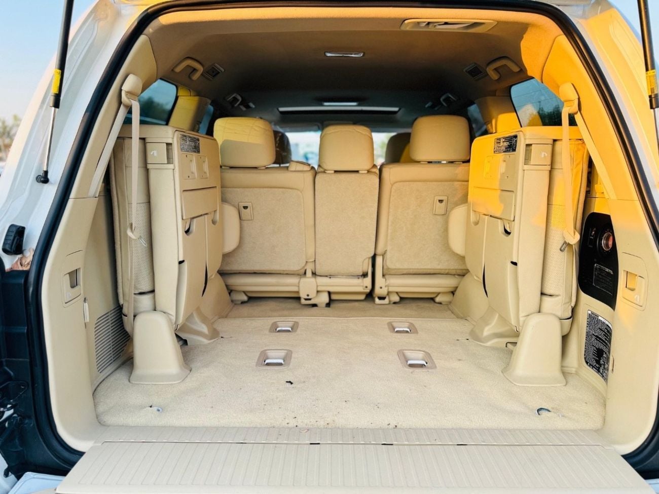 Toyota Land Cruiser GXR Toyota Land Cruiser 2015 Full option