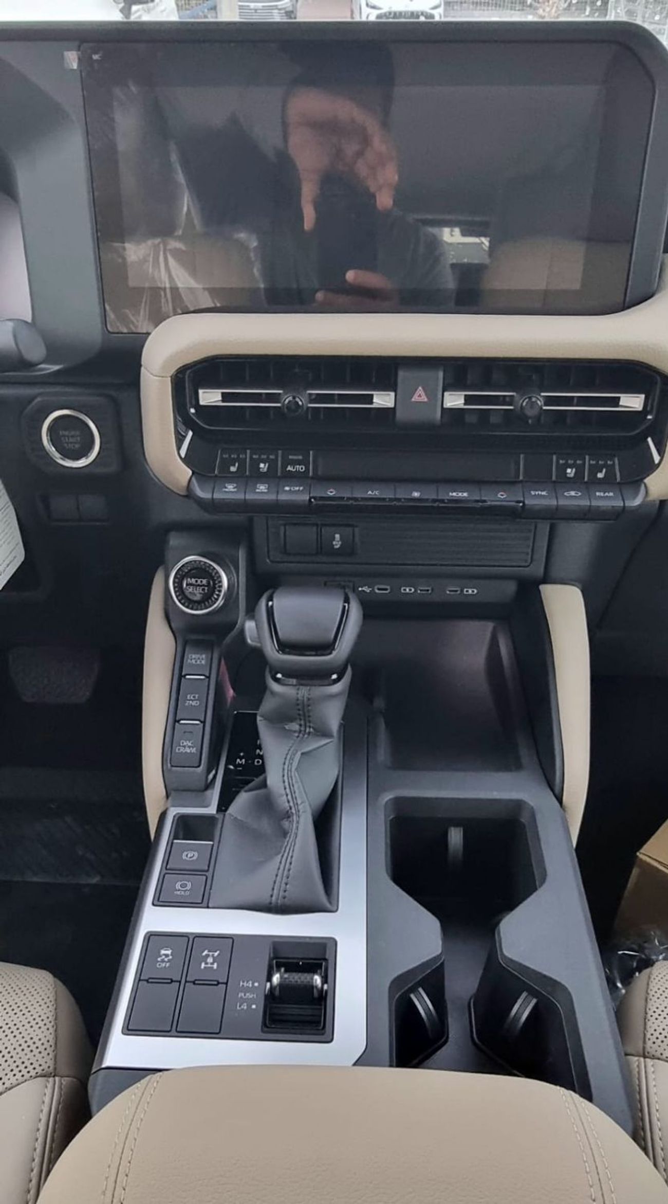 تويوتا برادو TOYOTA PRADO 2.8L DIESEL 4X4 WITH RADAR MY 2025