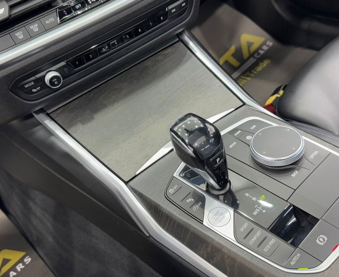 بي أم دبليو 320 2020 BMW 320i M-Sport, Warranty, Full BMW Service History, GCC