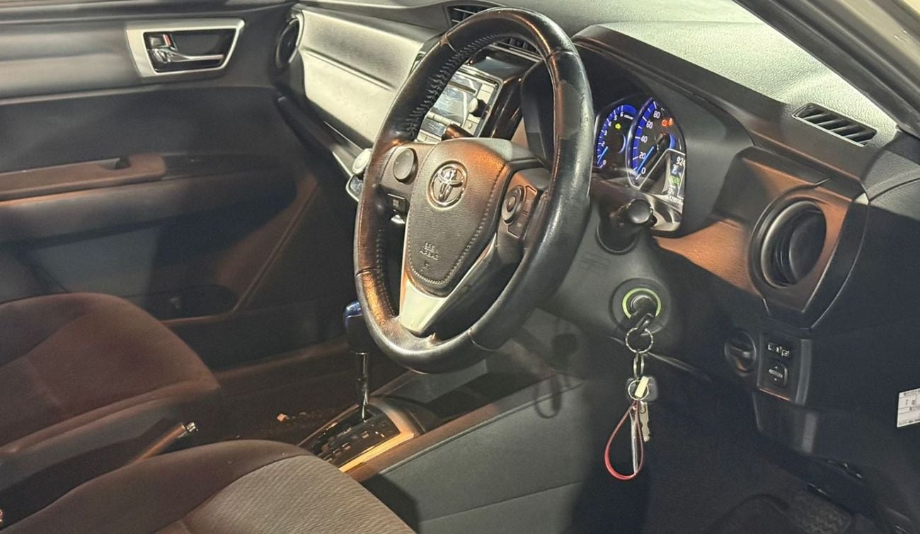 تويوتا كورولا أكسيو