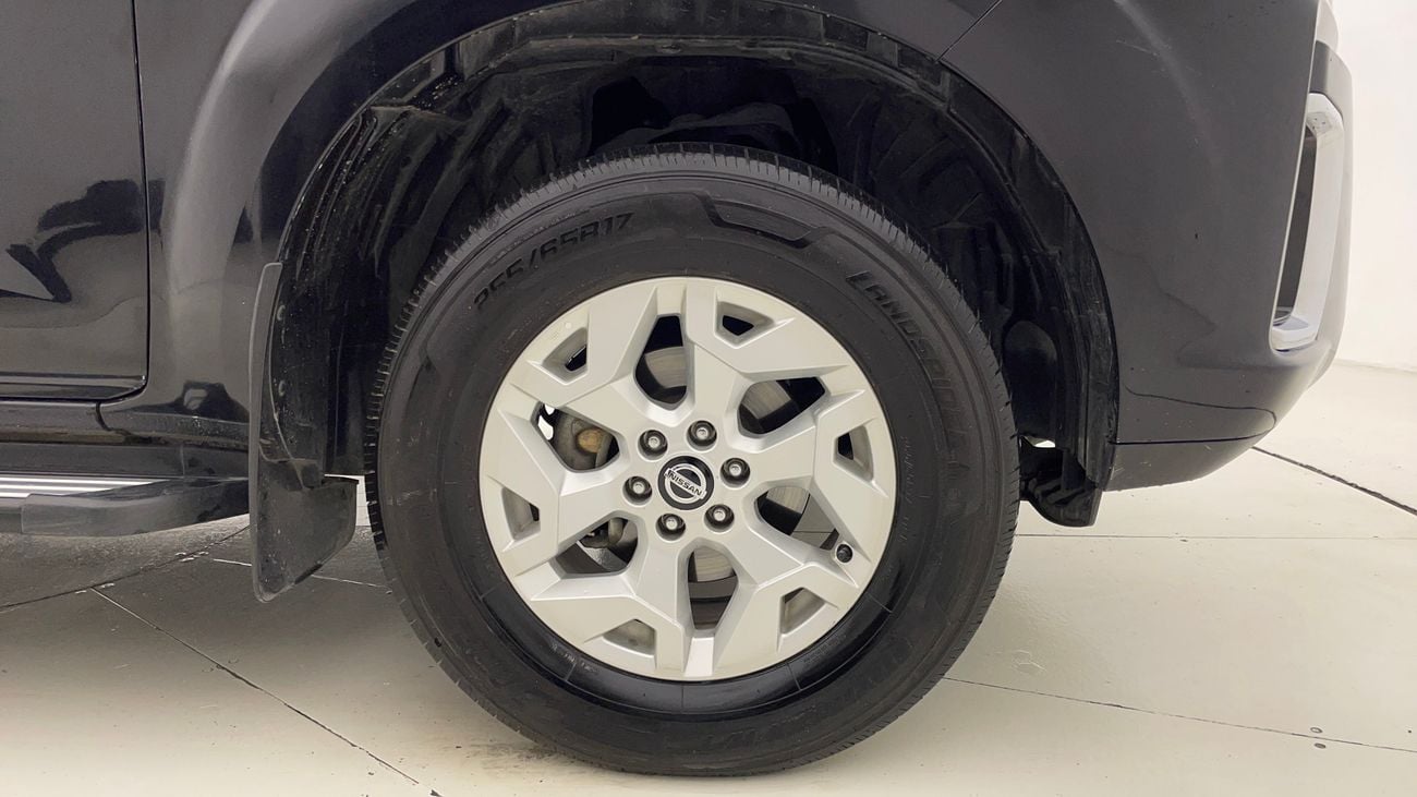 نيسان إكستيرا TITANIUM 2.5 | بدون دفعة مقدمة | اختبار القيادة في المنزل