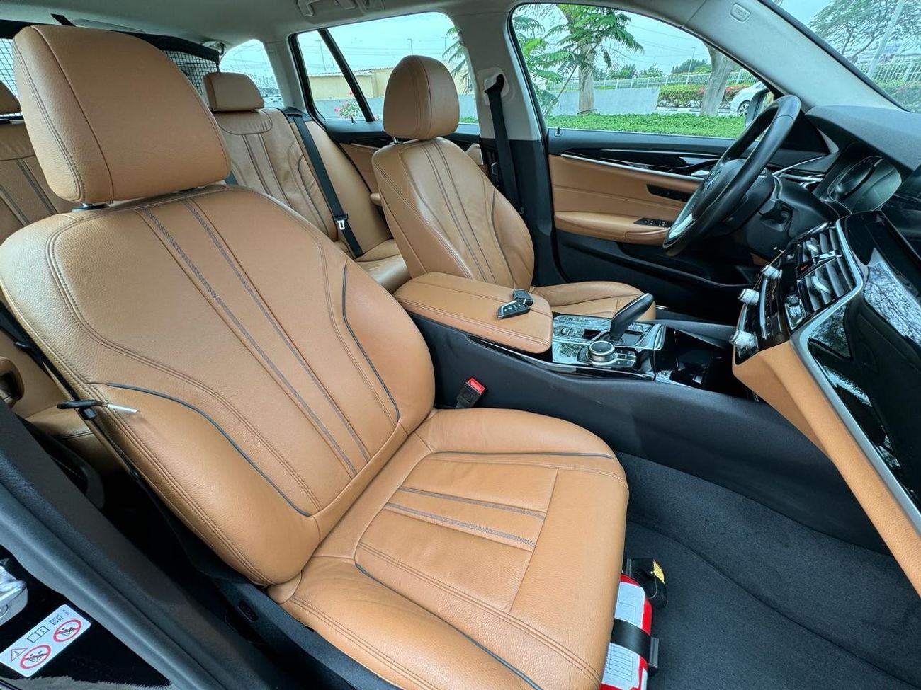 BMW 520i BMW 520I 2022 2.0L GCC FULL SERVICE HISTORTY