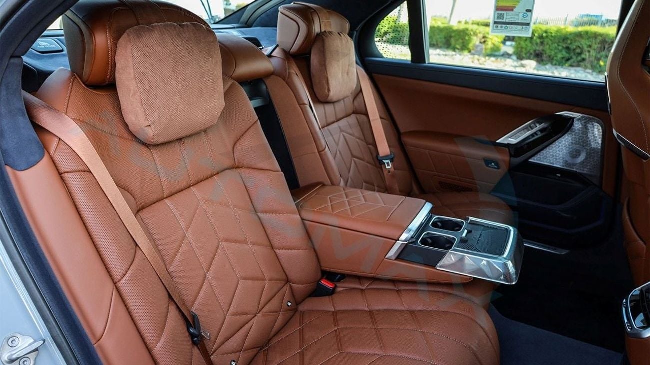 بي أم دبليو 760i (For Export , НА ЭКСПОРТ) xDrive M 4.4TT V8 AWD 2026 GCC Без пробега