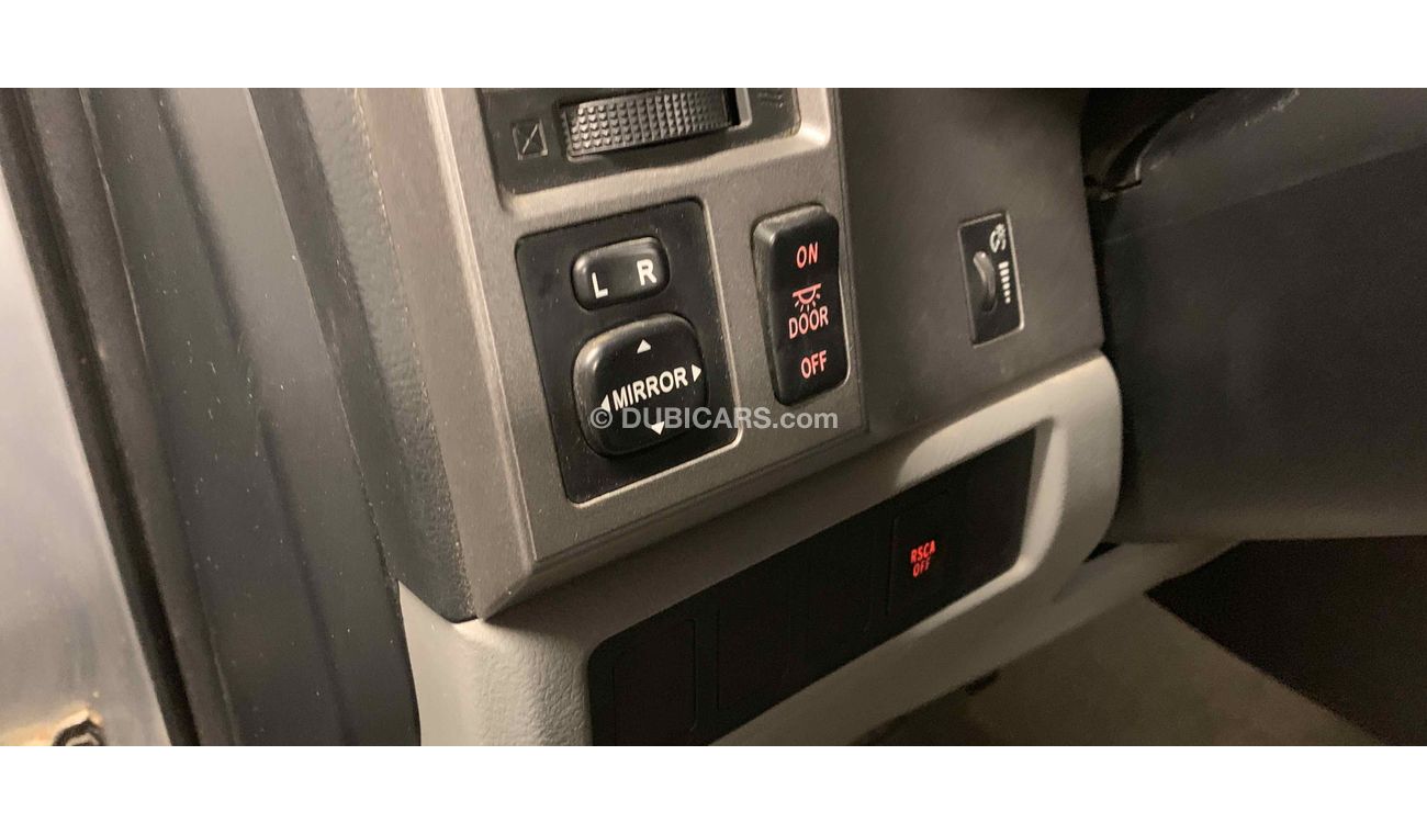 Toyota Sequoia 5,7  4*4