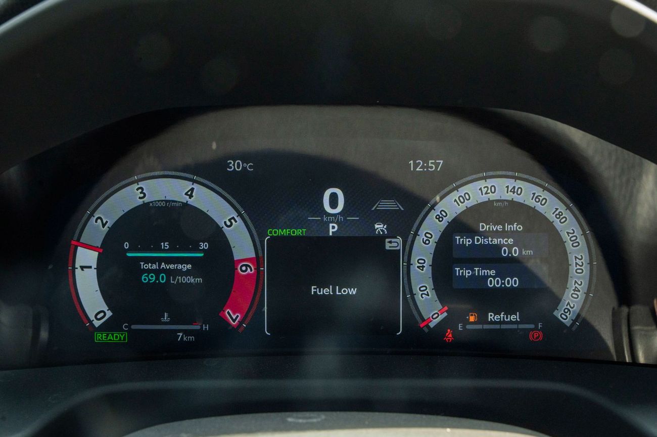 تويوتا لاند كروزر 2026 Toyota LC300 VXR 3.5L Hybrid AT (Black -red)