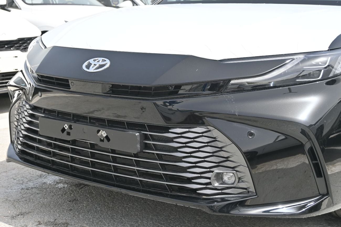 تويوتا كامري Toyota Camry Lumiere 2.5L Hybrid GCC, Model 2026, Color Black