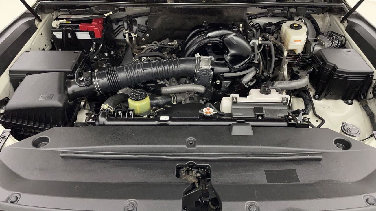 Toyota Land Cruiser 4L 2024 | 0 DP | 3348/Month | 30 Day Return | Service History