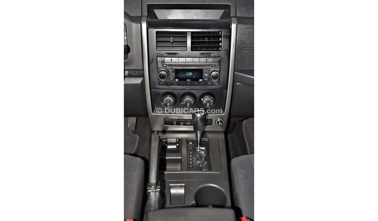 Jeep Cherokee EXCELLENT DEAL for our Jeep Cherokee 2011 Model!! in Silver Color! GCC Specs