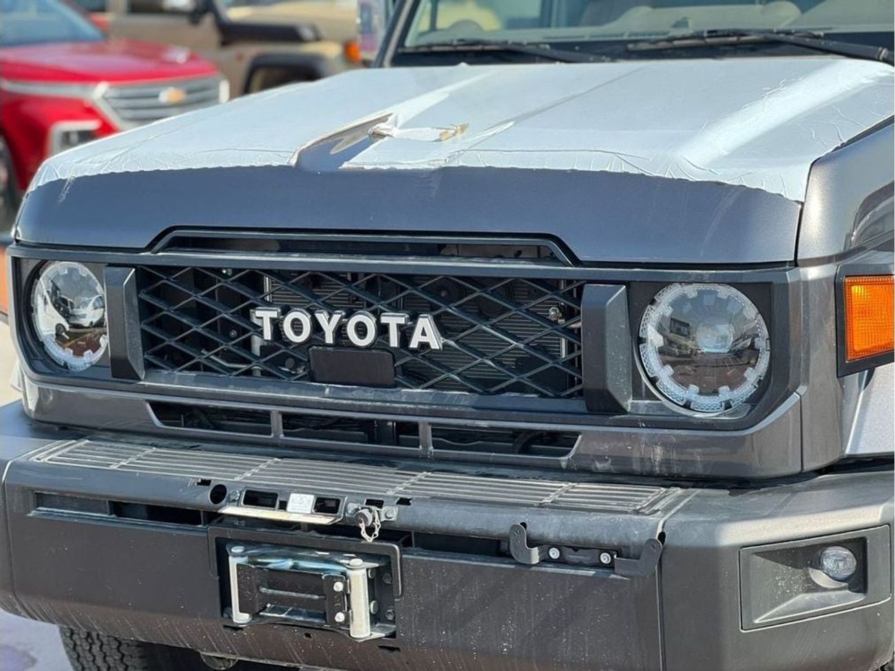 تويوتا لاند كروزر بيك آب TOYOTA LAND CRUISER (70 SERIES) (GRJ79) 4.0L Pick-up 4WD