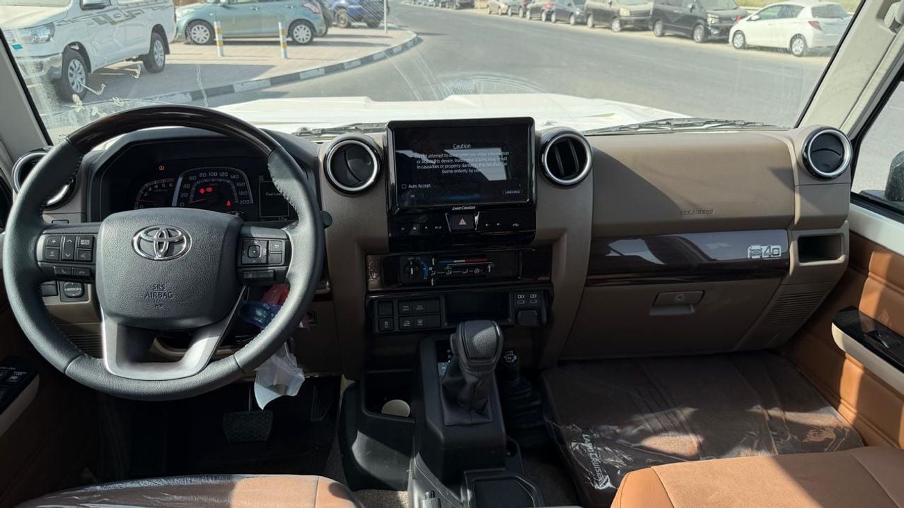 تويوتا لاند كروزر 70 Toyota Land Cruiser hard Top LC76 2.8 AT full option Oman 2025
