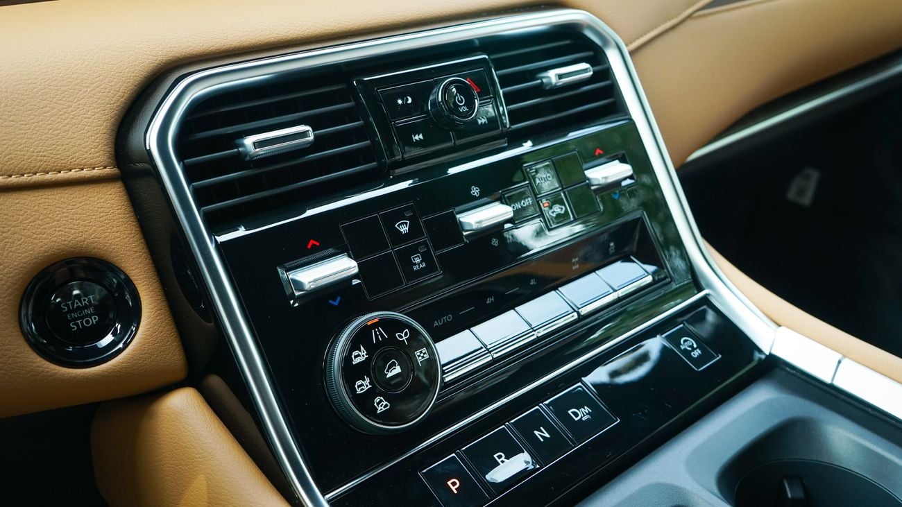 Nissan Patrol TITANIUM SE