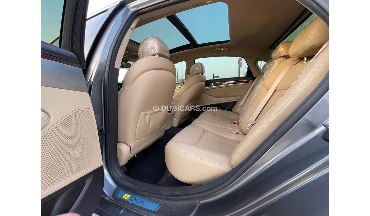 هيونداي جينيسس بلاتينوم هيونداي جينسيس 2016 خليجي بحالة ممتازة بدون حوادث