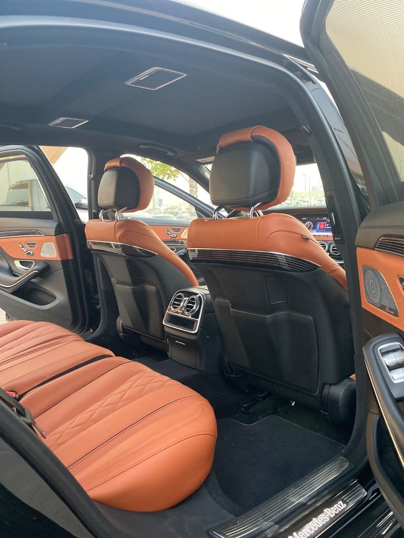 مرسيدس مايباخ S560 مايباخ