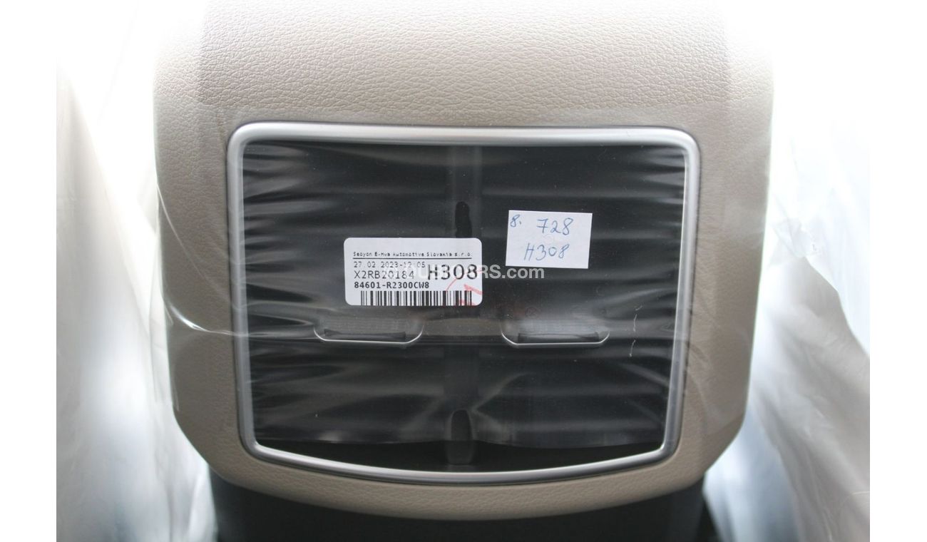 Kia Sportage 1.6L FULL OPTION 4x4 only for export