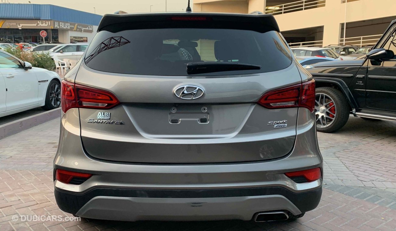 Hyundai Santa Fe sport AWD