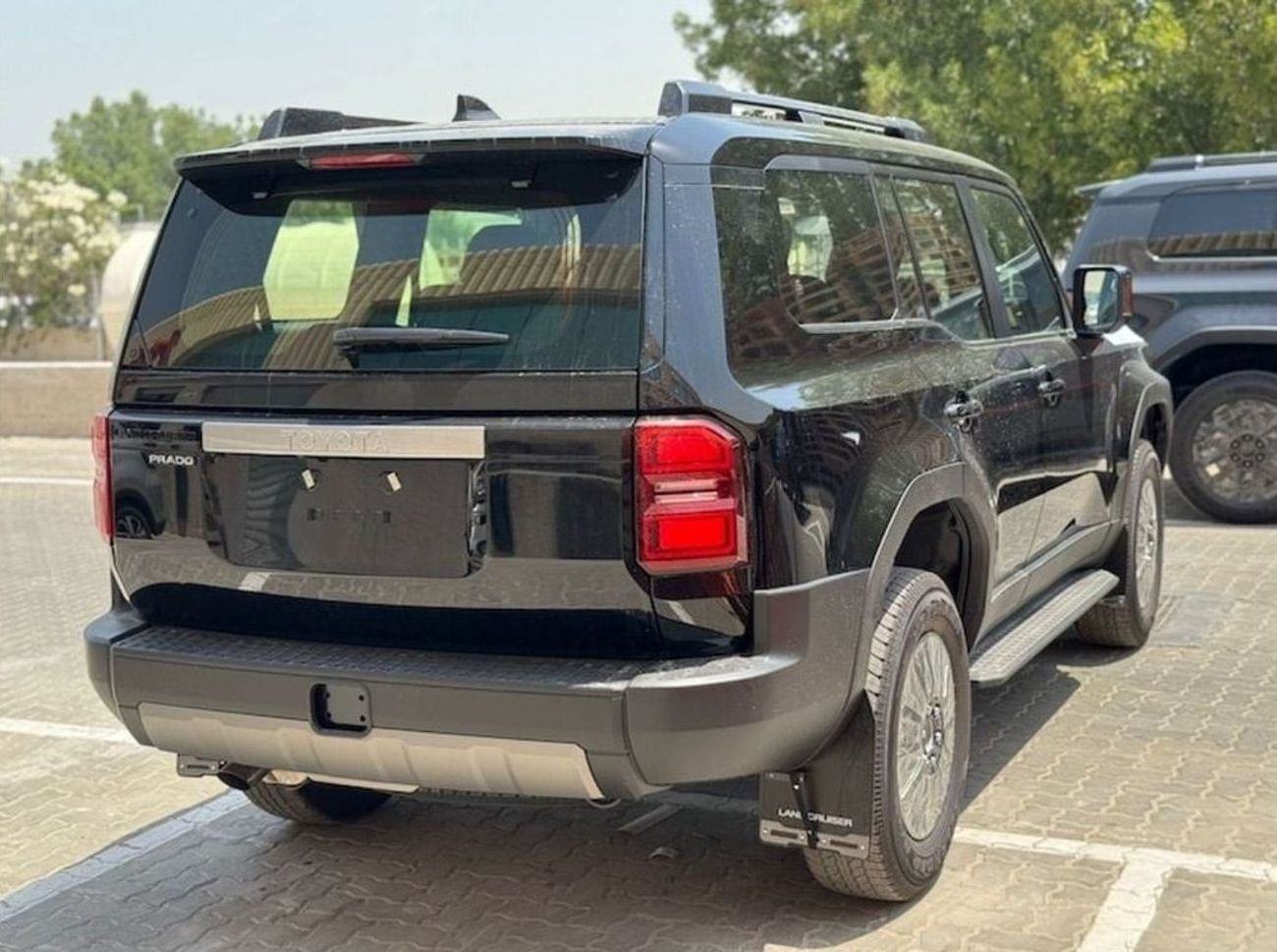 تويوتا برادو TOYOTA PRADO 250 TXL 2.7P AT LIMITED 2025