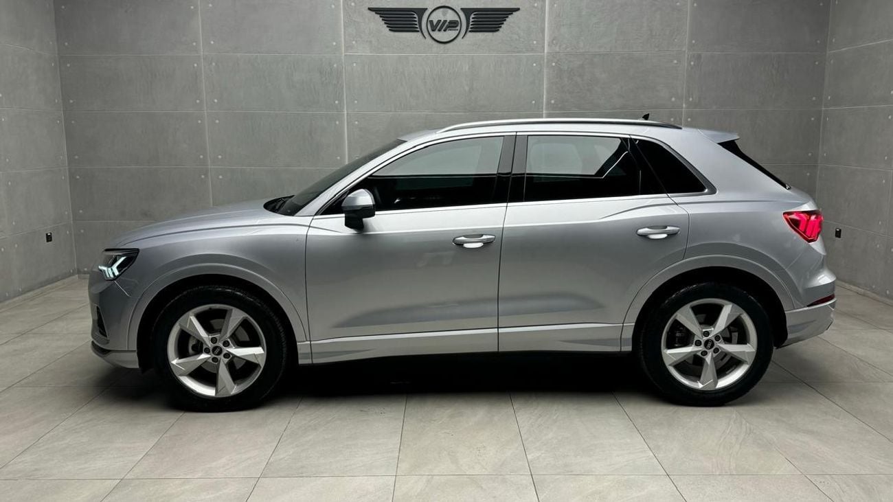 أودي Q3 35 TFSI S لاين 2021 Q3//FULL OPTION//GCC//WARRANTY//FULL SERVICE HISTORY