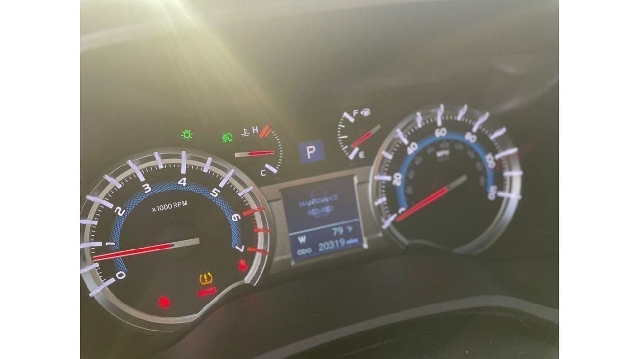 تويوتا Runner4 2019 Toyota 4Runner SR5 Premium 4x4 AWD Full Option Sunroof -  UAE PASS 5% VAT Applicable for UAE Re