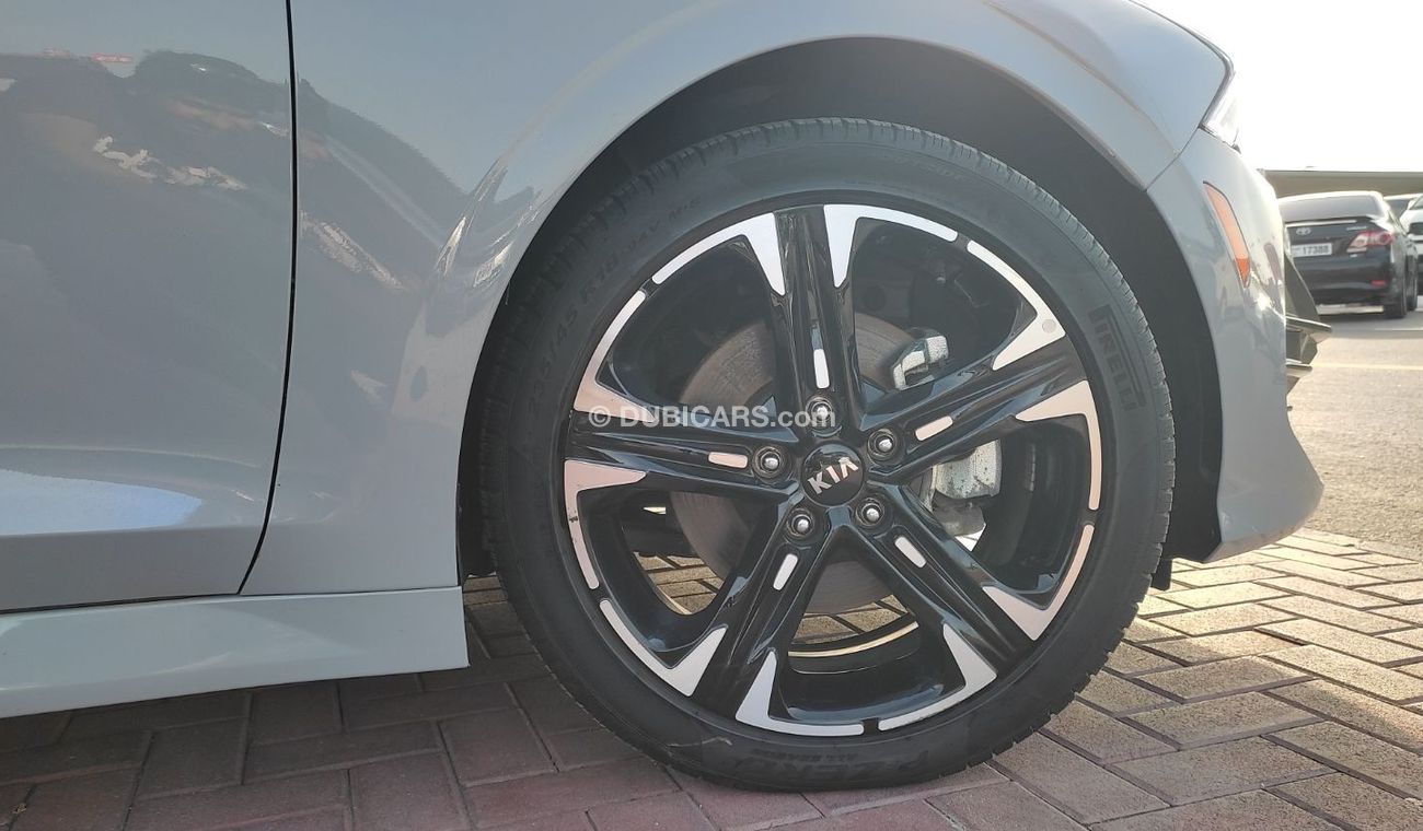 Kia K5 full option GT-Line