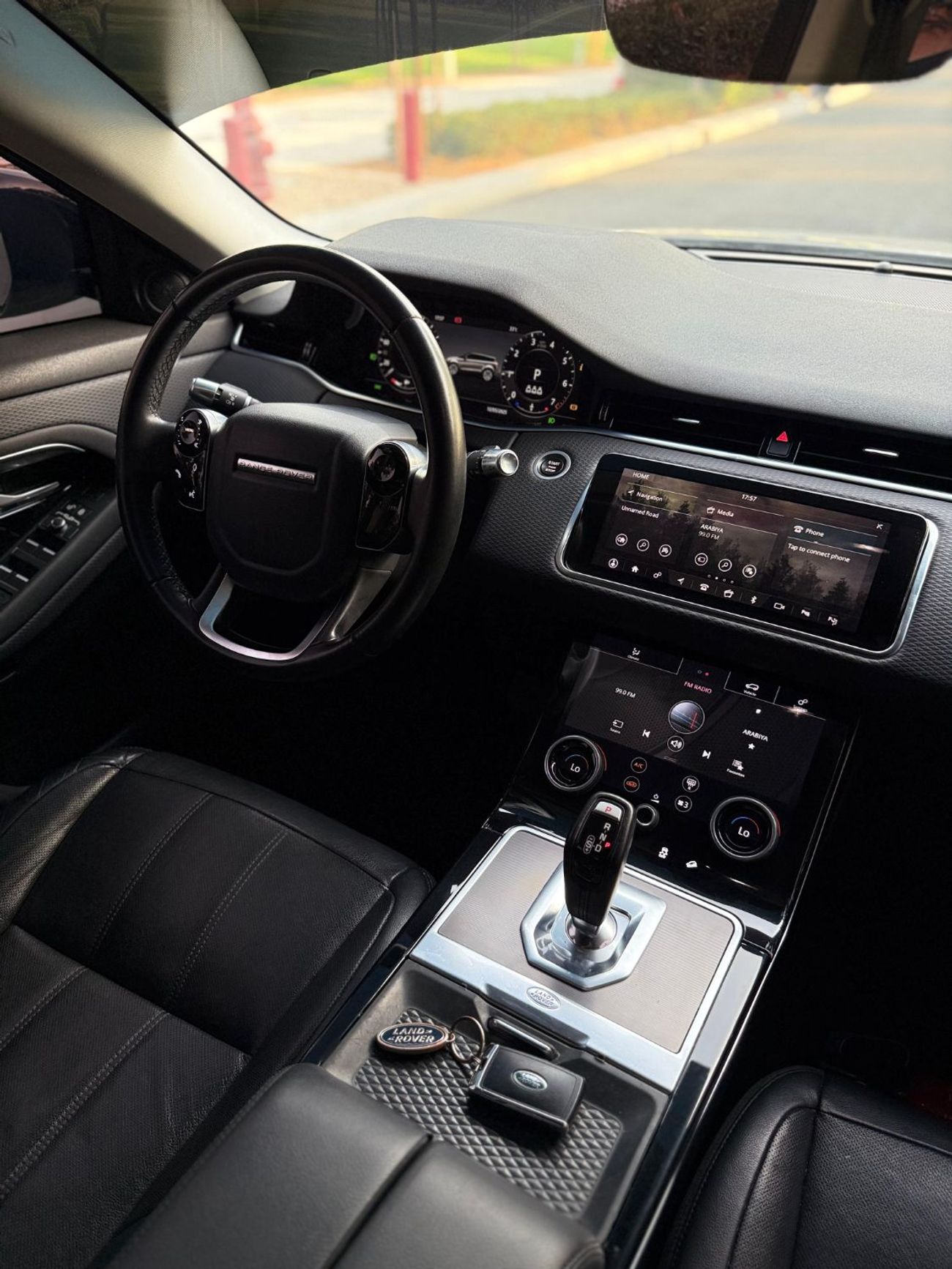 Land Rover Range Rover Evoque P200 R-Dynamic S 2.0L