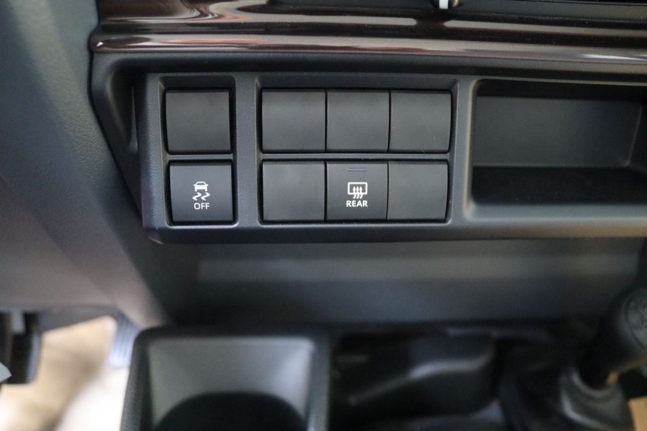 Toyota Land Cruiser 70 GRJ76 4.0 V6 PETROL M/T 40th ANNIVERSARY **EXPORT ONLY**التصدير فقط خارج الخليج***