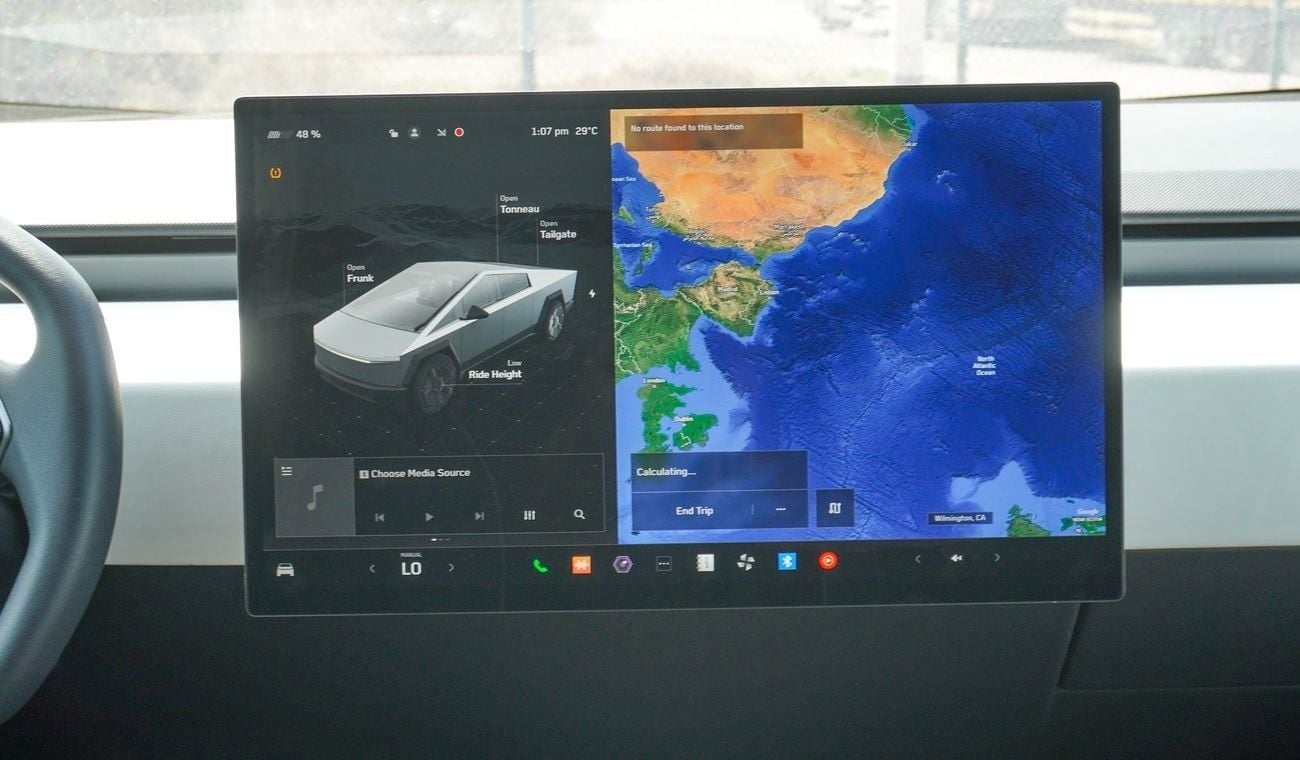 تسلا سايبرتراك FOUNDATION SERIES