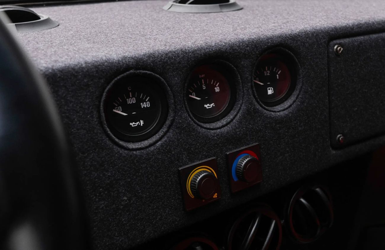 Ferrari F40 2.9L V-8 Twin-Turbocharged Engine