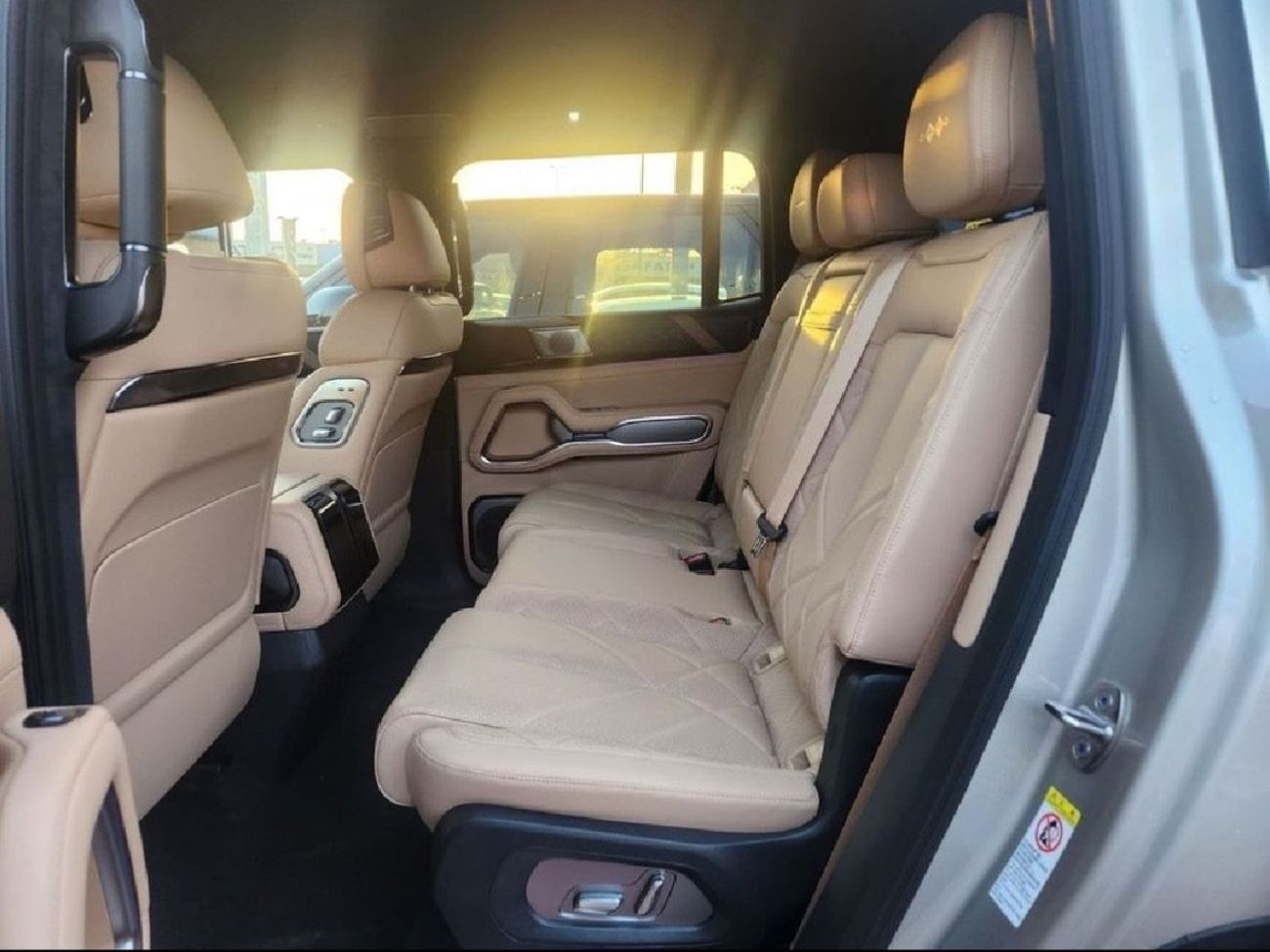 بي واي دي ليوبارد 8 Flagship warranty included