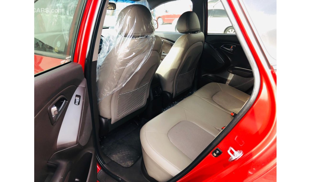 Hyundai Tucson (CLEAN INTERIOR)