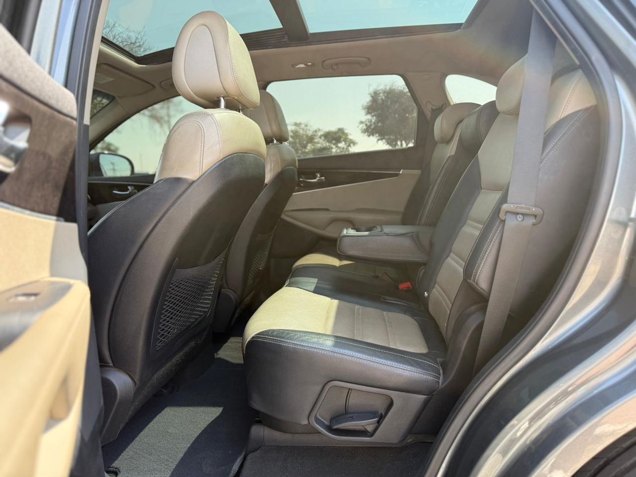 Kia Sorento 2017 KIA SORENTO GCC WELL MAINTAINED SX 3.3L