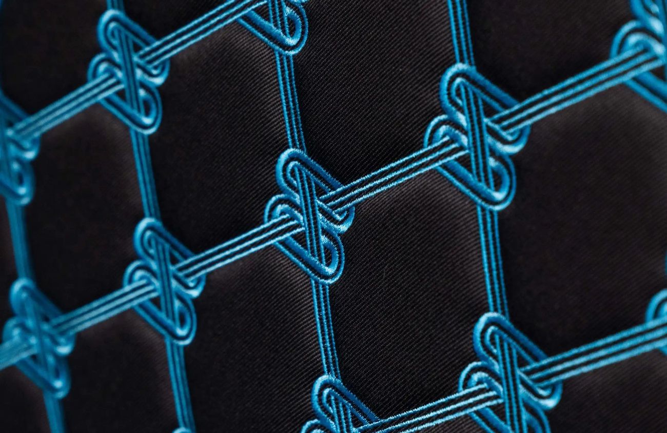 Rolls-Royce Cullinan 6.75L V12 Twin-Turbocharged Engine