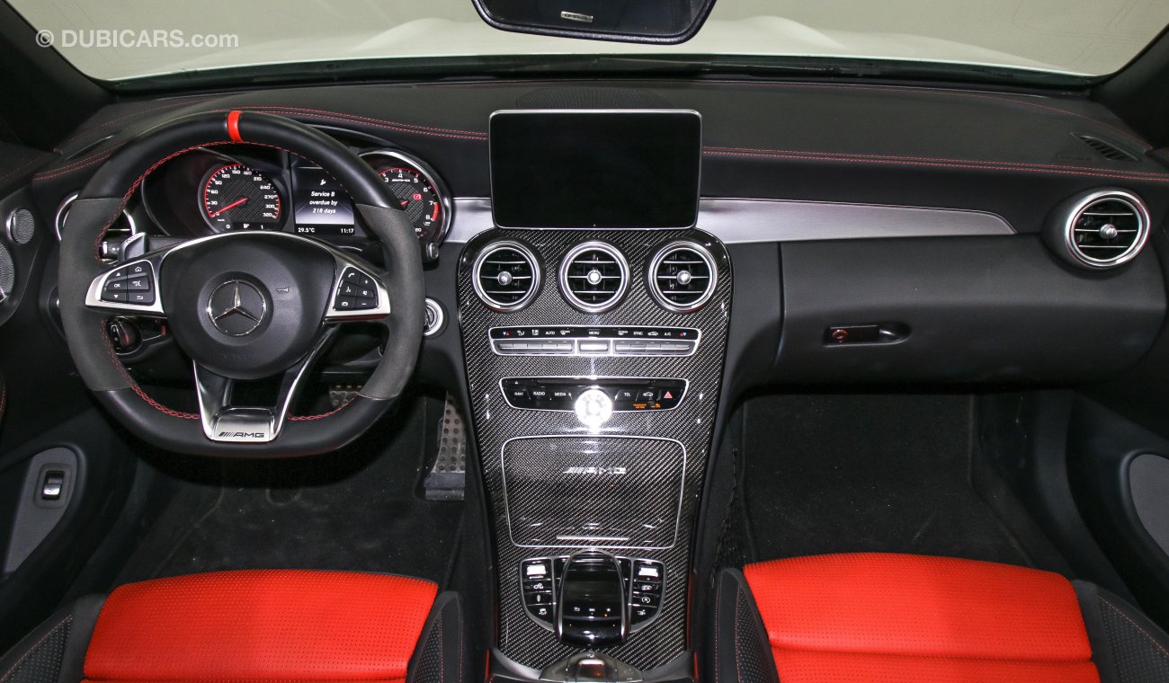 Mercedes-Benz C 63 Coupe S V8 Biturbo