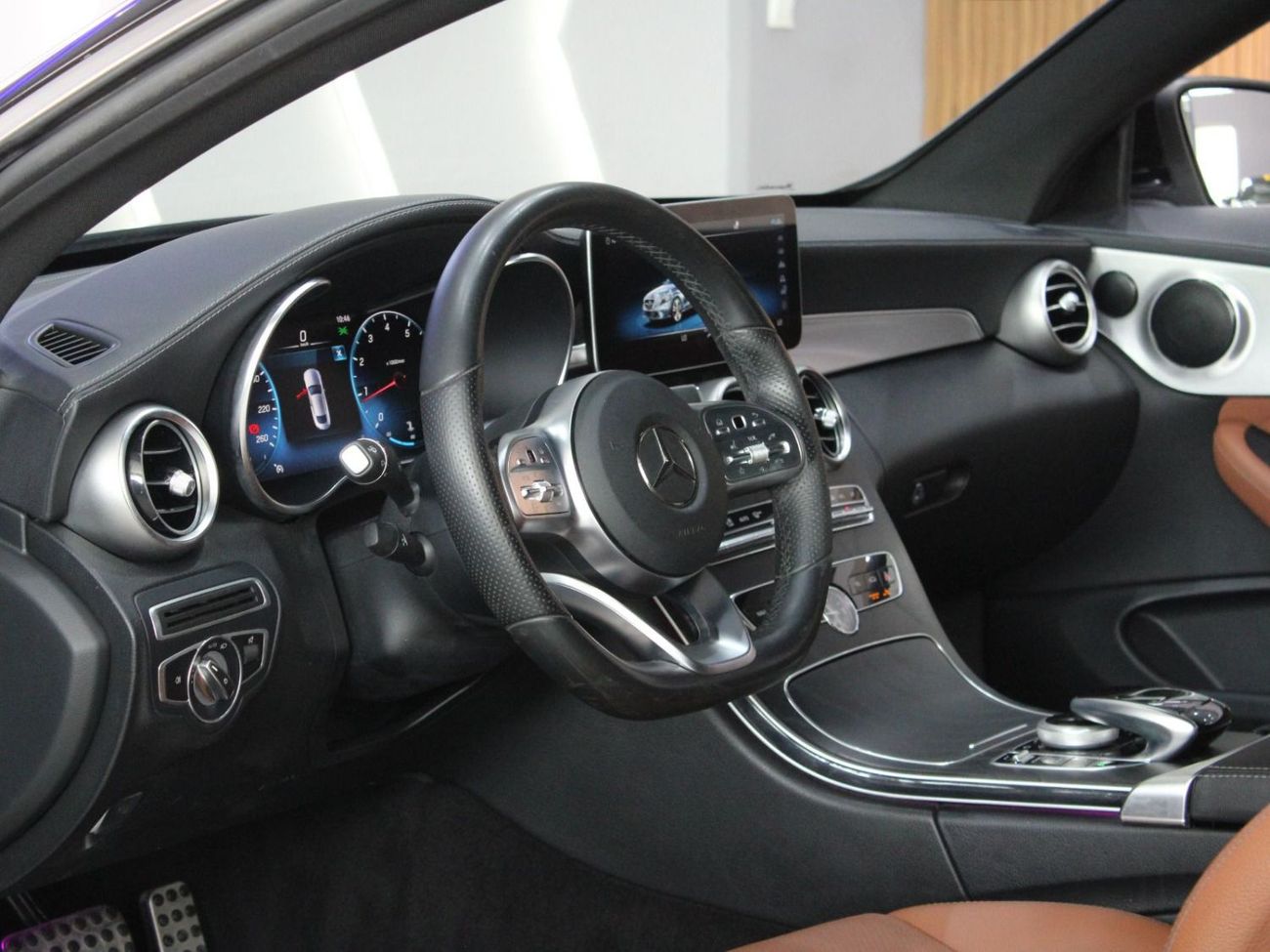 مرسيدس بنز C 200 كوبيه GCC // LOW MILEAGE