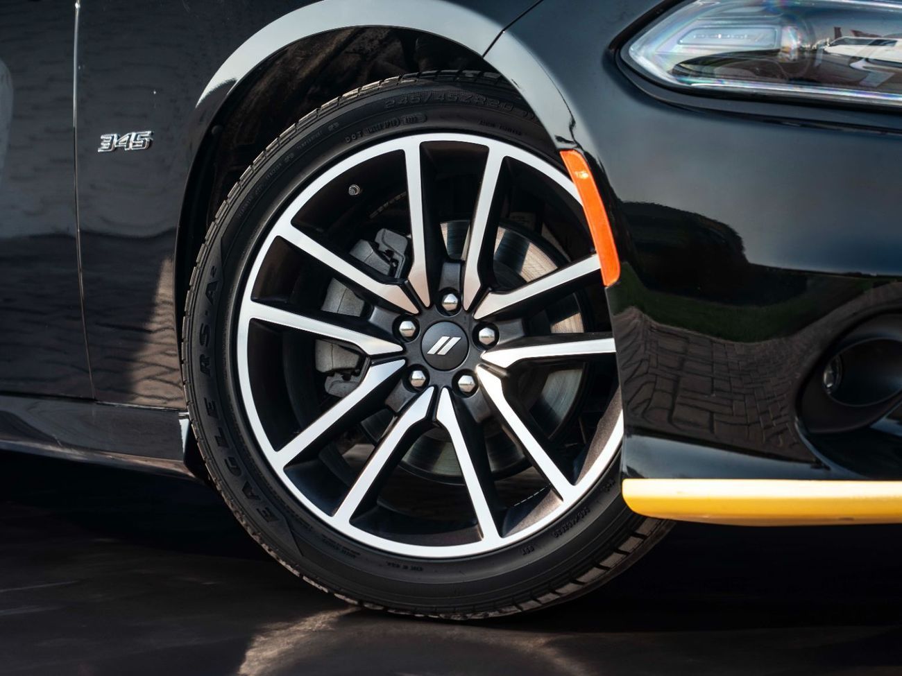 دودج تشارجر R/T Max 5.7L